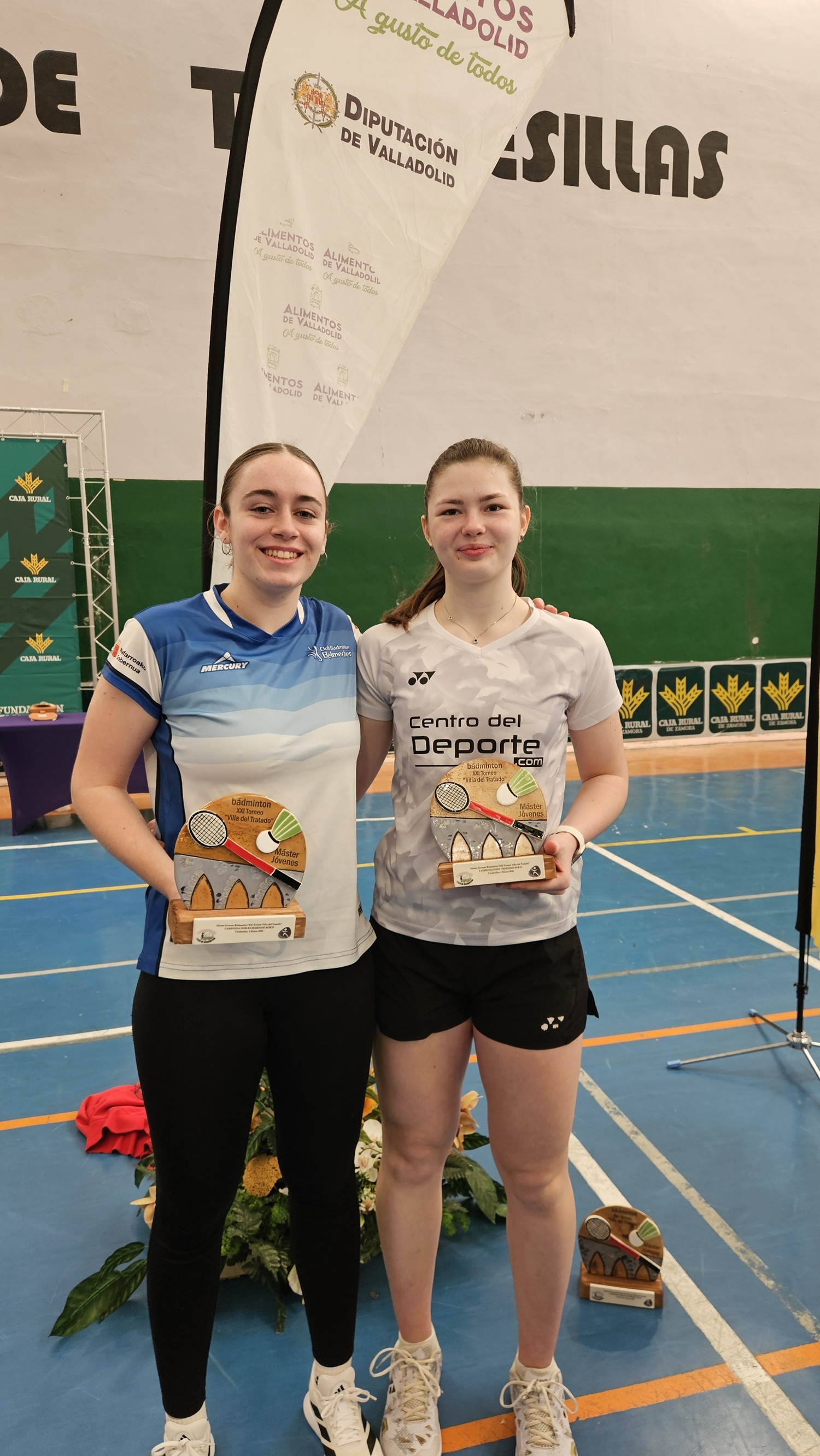 Blanca Cant&oacute;n arrasa en Dobles Femenino en Tordesillas